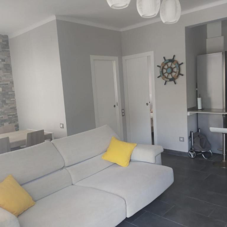 Baix a Mar - Apartamento de 3 dormitorios - 4