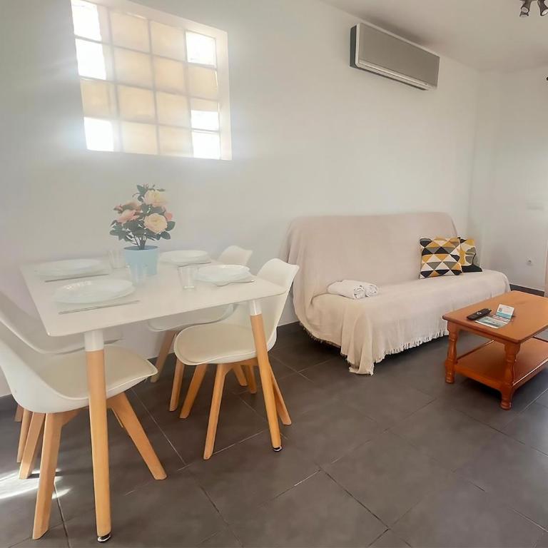 Apartamentos Las Arenas 3000 - One-Bedroom Apartment - 3
