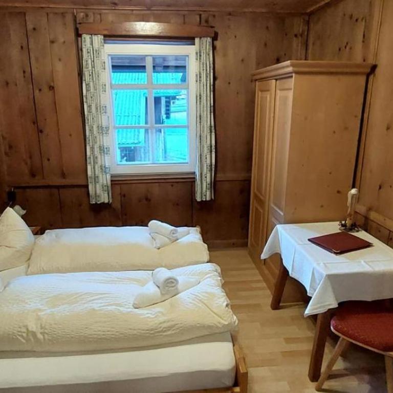 Hanserhof - Doppelzimmer mit Gemeinschaftsbad - 2