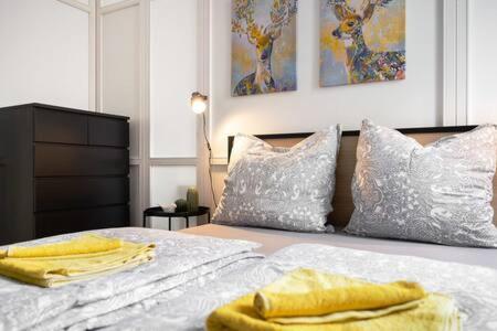 2bedroom in historic villa near Nymphenburg Palace - Apartment - 13