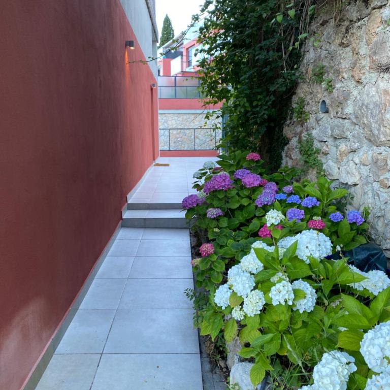 F1 4-Bedrooms Villa with Parking, AC & Pool 8 to 10 guests - Villa Supérieure - 25