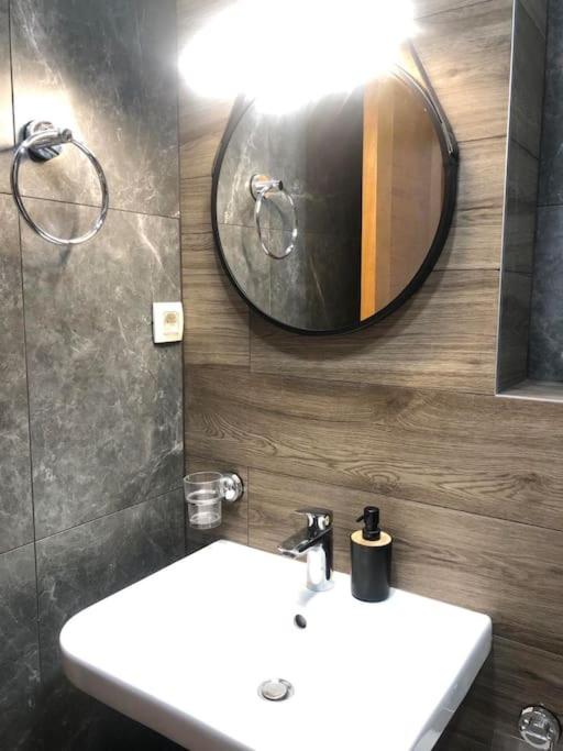 LoVE, modern apartment with pool & sea view - One-Bedroom Apartment - 20