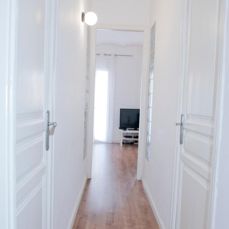 Apartamento Gaudí-Sant Pau - Two-Bedroom Apartment - 28