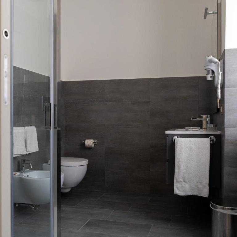 Damatti Room - Double Room with Private Bathroom - 4