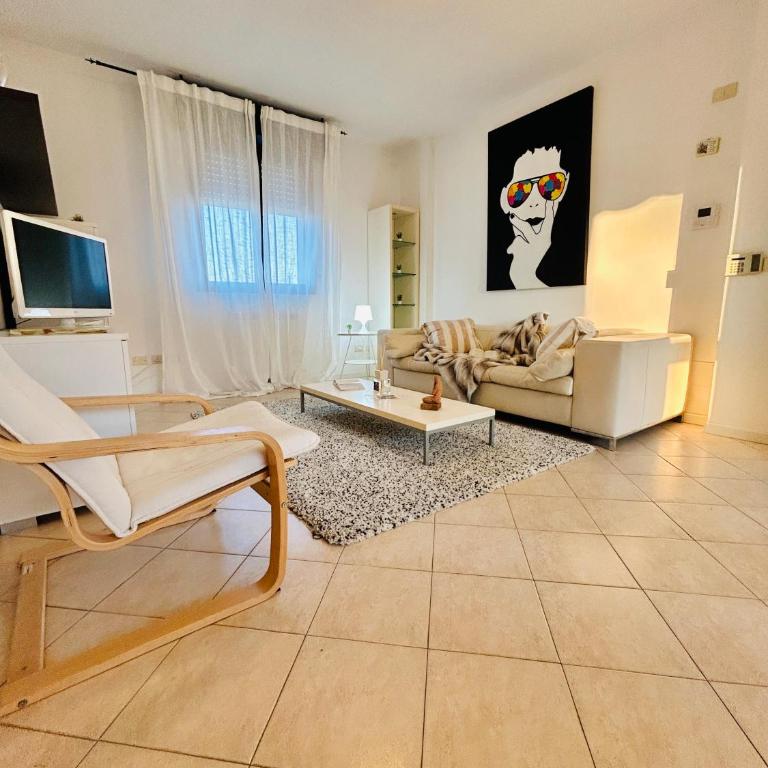 Veliero Fronte Mare 3 camere Flexrent - Immobiliare Abissinia - Three-Bedroom Apartment - 2