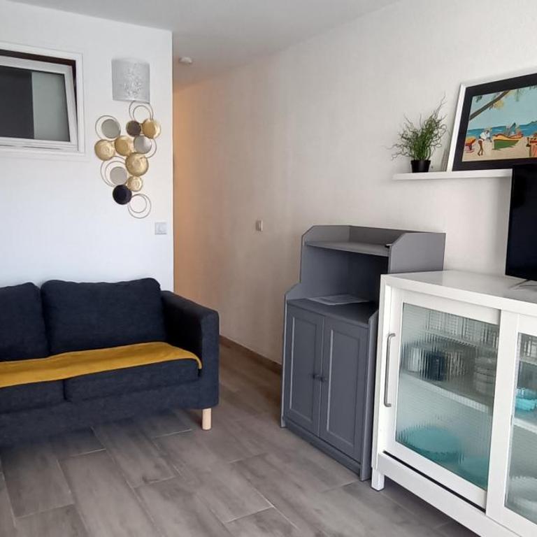 Port Cogolin, T2 calme dans belle résidence, piscine, proche St Tropez - Apartment mit 2 Schlafzimmern - 9