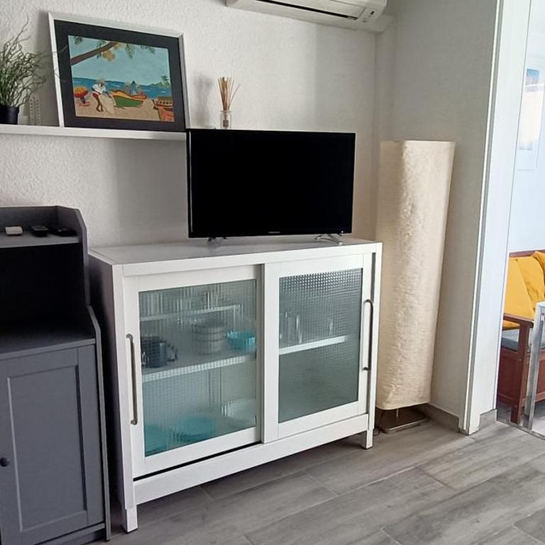 Port Cogolin, T2 calme dans belle résidence, piscine, proche St Tropez - Apartment mit 2 Schlafzimmern - 10