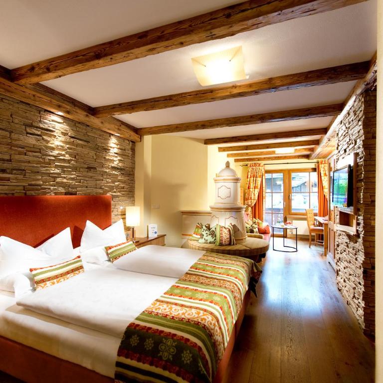 Hotel Alpin Spa Tuxerhof - Deluxe Doppelzimmer mit Balkon - 3