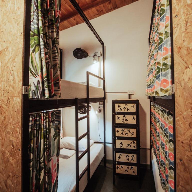 Centro Hostel Medellin - Bunk Bed in Mixed Dormitory Room - 5
