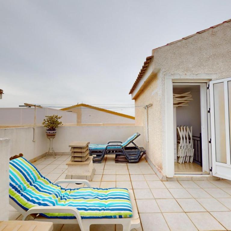 bungalow en la playa y piscina - Two-Bedroom House - 27