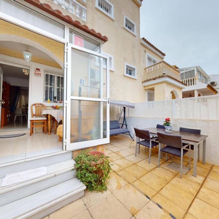 bungalow en la playa y piscina - Two-Bedroom House - 58