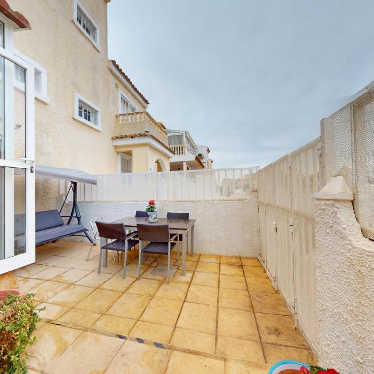 bungalow en la playa y piscina - Two-Bedroom House - 53