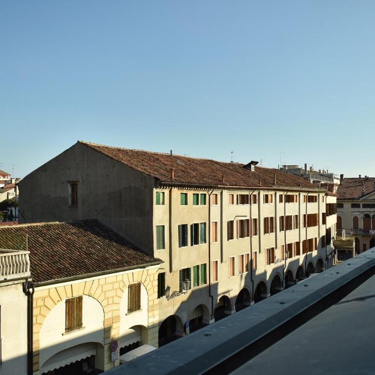 Welc-ōM Portello Stylish free parking - Monolocale con Divano-Letto - 12