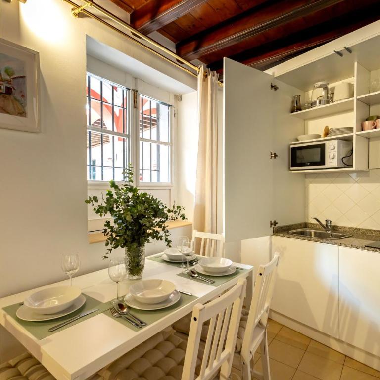 Charming 2 Bedroom Apartment at Plaza el Salvador by OCityzen - Two-Bedroom Apartment - 14