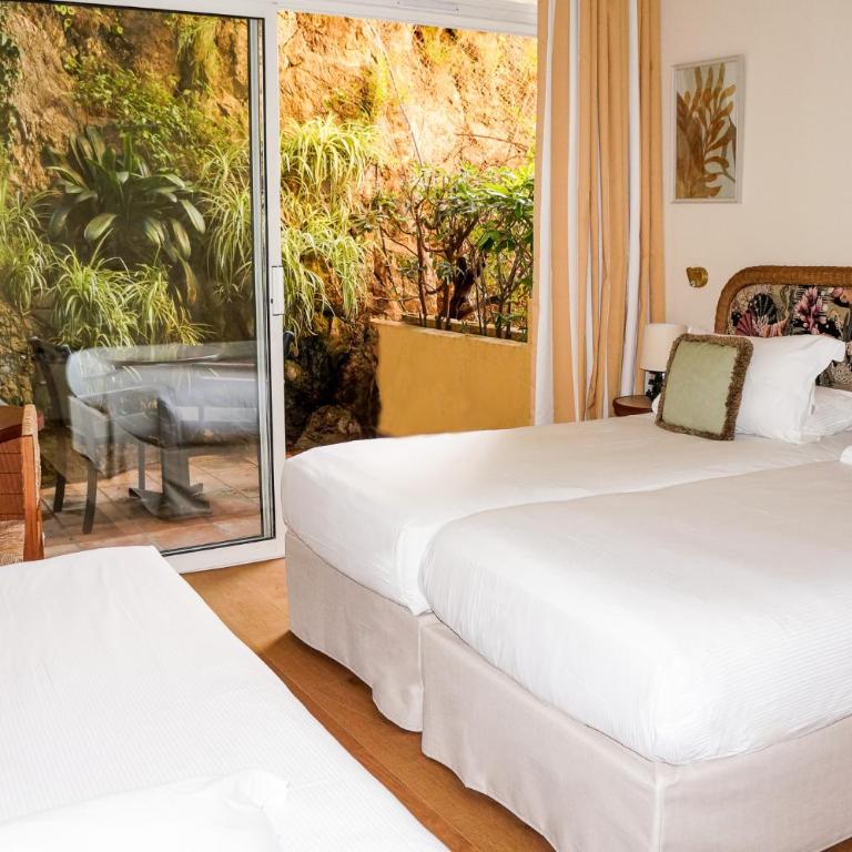 Hôtel La Pérouse Nice Baie des Anges - Chambre Triple Supérieure - 1