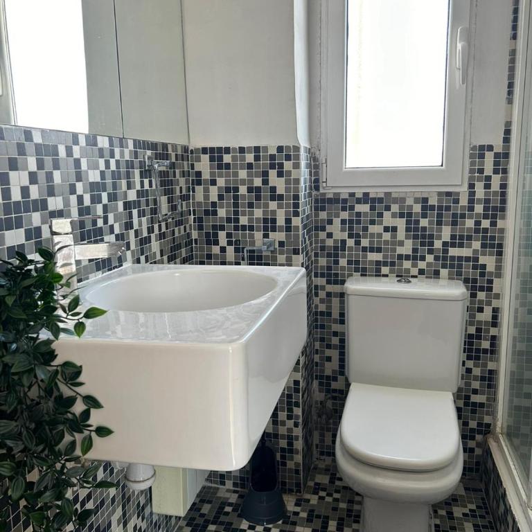 SingularStays Valero III - One-Bedroom Apartment - 11