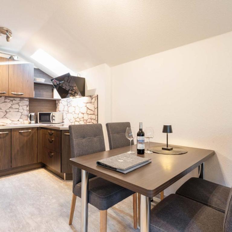 Bergblick-Ferienwohnungen - Apartment mit 2 Schlafzimmern - 8