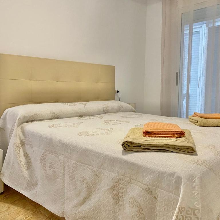 Apartamento en playa Gandia con piscina y parking - Apartamento de 2 dormitorios - 3