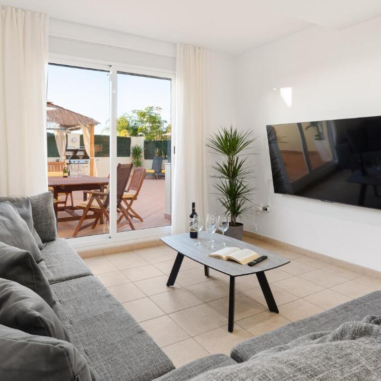 OBSIDIAN Olivino - Three-Bedroom Apartment - 10
