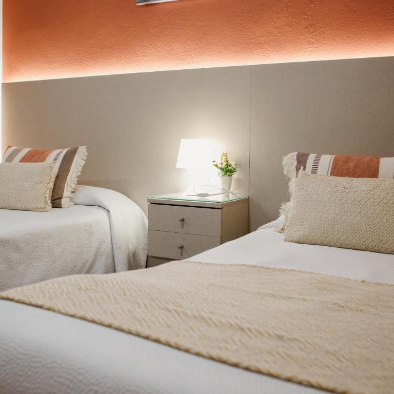 Apartamentos Turisticos Mastil 16 - Habitación Triple con balcón - 17