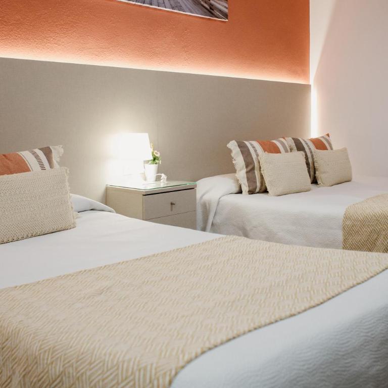 Apartamentos Turisticos Mastil 16 - Habitación Triple con balcón - 35