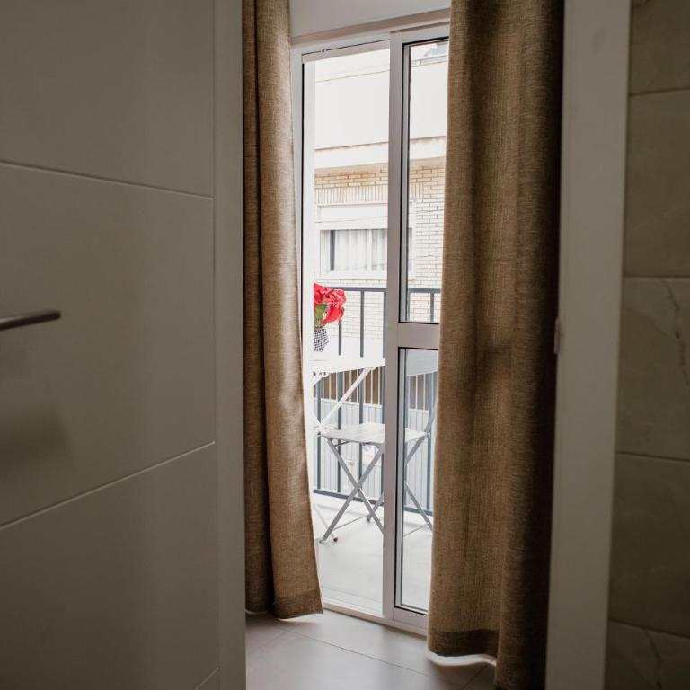 Apartamentos Turisticos Mastil 16 - Habitación Triple con balcón - 36