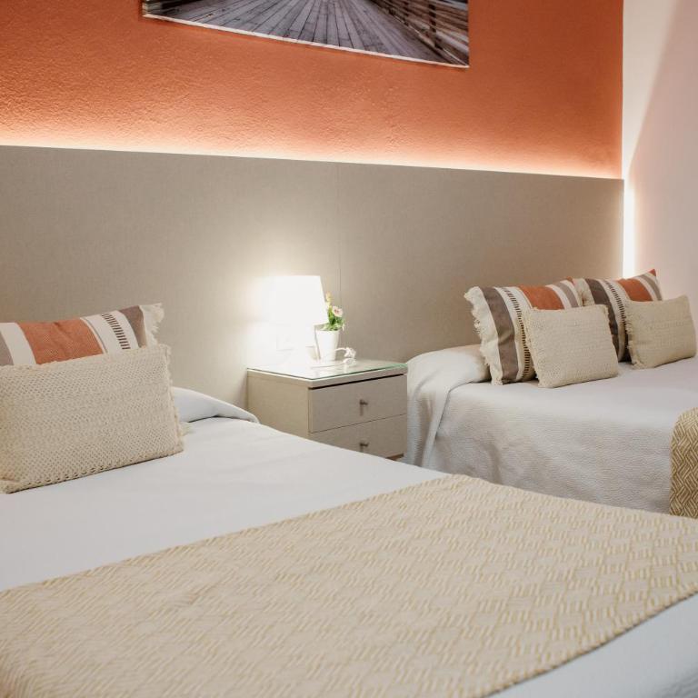 Apartamentos Turisticos Mastil 16 - Habitación Triple con balcón - 34