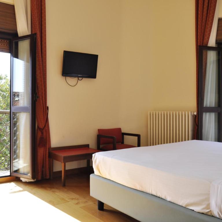 Hotel San Guido - Camera Standard Matrimoniale/Doppia con Letti Singoli con Balcone - 3