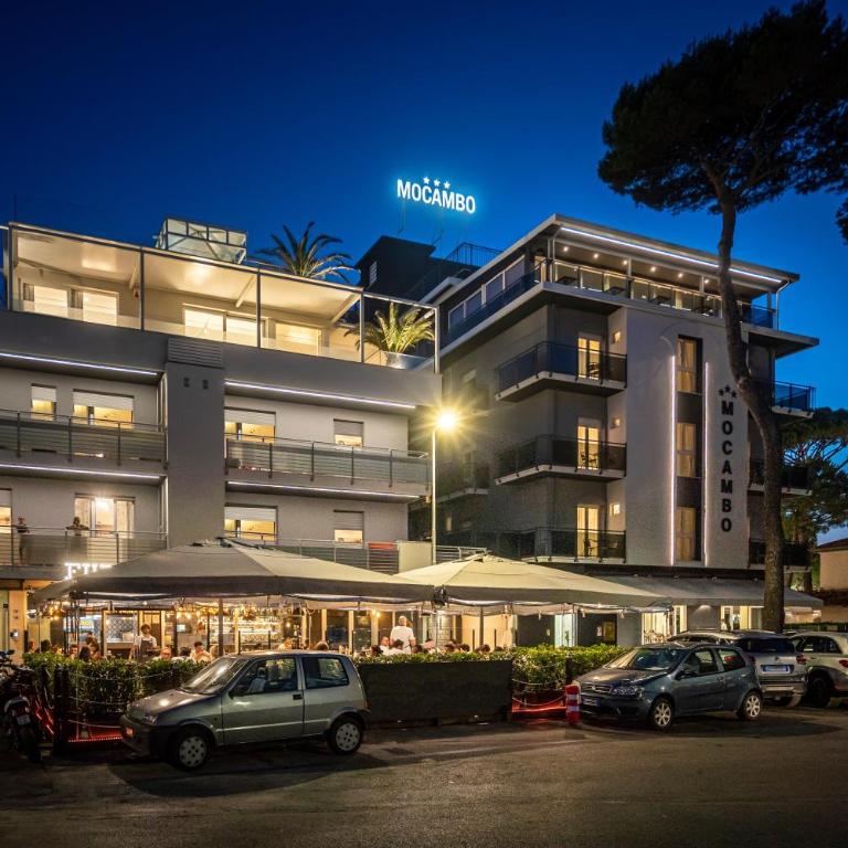 Appartamenti Residence Giardini CENTRALISSIMO AL MARE - Two-Bedroom Apartment with Balcony and Sea View - 3