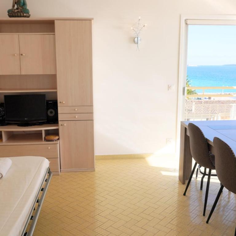 T2 vue mer et plage, 6 personnes by Palmazur - Appartement - Vue sur Mer - 14