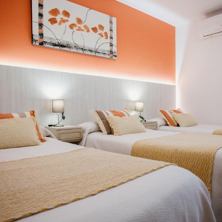Apartamentos Turisticos Mastil 16 P2 - Habitación Cuádruple con terraza - 1