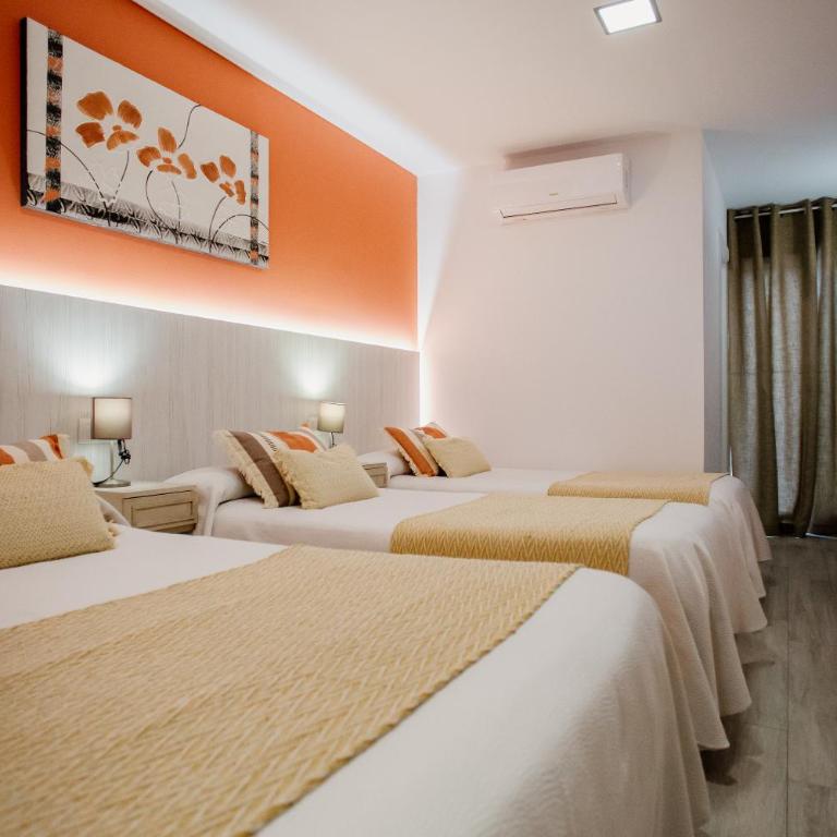 Apartamentos Turisticos Mastil 16 P2 - Habitación Cuádruple con terraza - 4