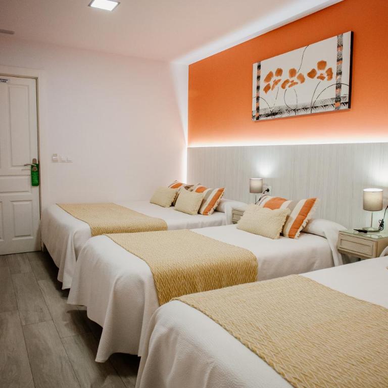 Apartamentos Turisticos Mastil 16 P2 - Habitación Cuádruple con terraza - 18