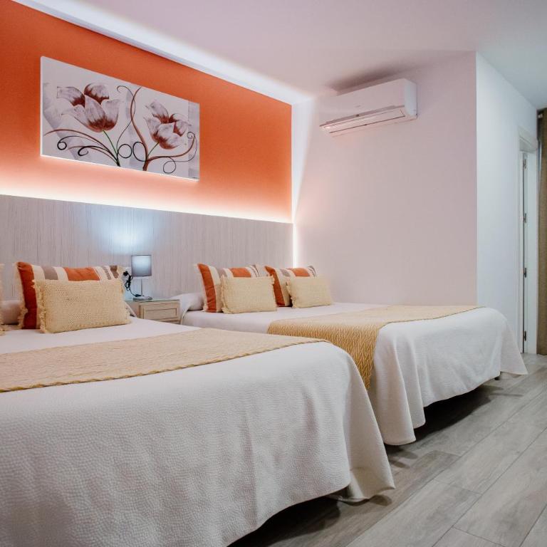 Apartamentos Turisticos Mastil 16 P2 - Habitación Cuádruple con baño privado - 15