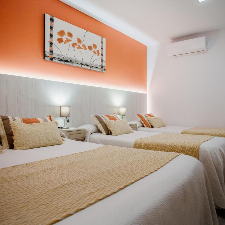 Apartamentos Turisticos Mastil 16 P2 - Habitación Cuádruple con terraza - 28