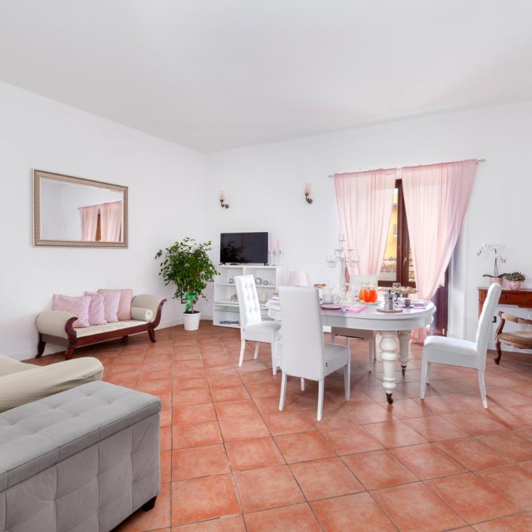 Maison Luma - Two-Bedroom Apartment - 6