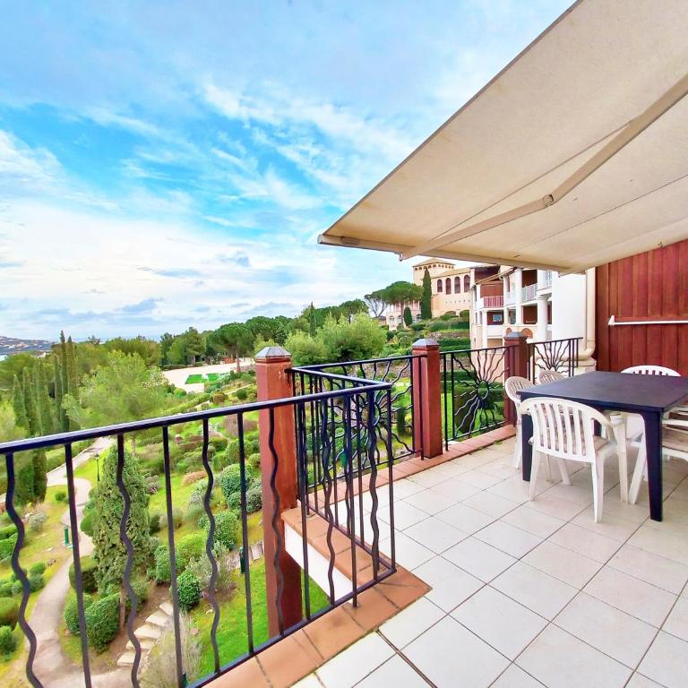 "L'Horizon"- 3 pièces Tout confort à Cap Estérel - Apartamento de 2 dormitorios - 5