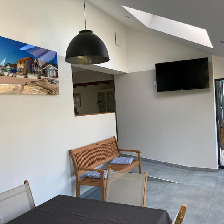 Gîte Bassin d'Arcachon, piscine couverte chauffée - Maison 6 Chambres - 9