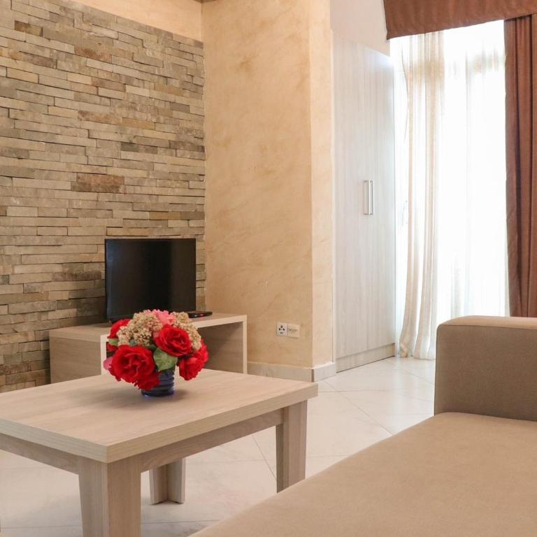 Imperial Hotel - Apartman sa Terasom - 7