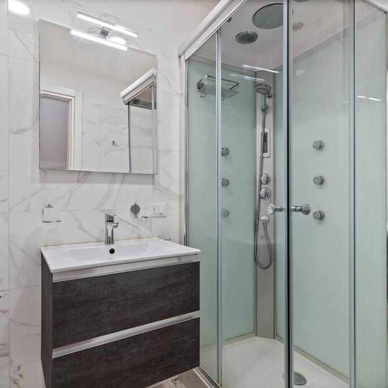 [Duomo Suite] Top Center Apartment Como Lake - One-Bedroom Apartment - 13