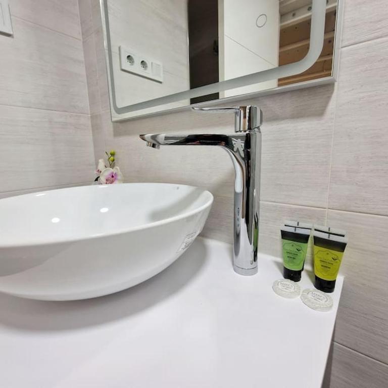Seco calle, precisos Loft super equipado cerca de metro Pacífico - One-Bedroom Apartment - 17