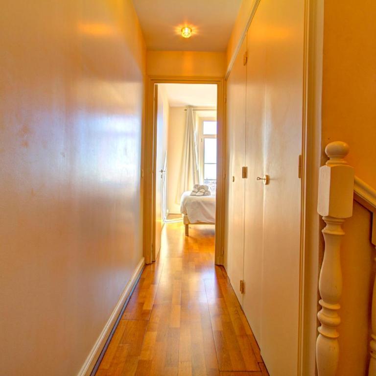 ALC - FF49 - 6 min Palais - beaches - Appartement 3 Chambres - 30