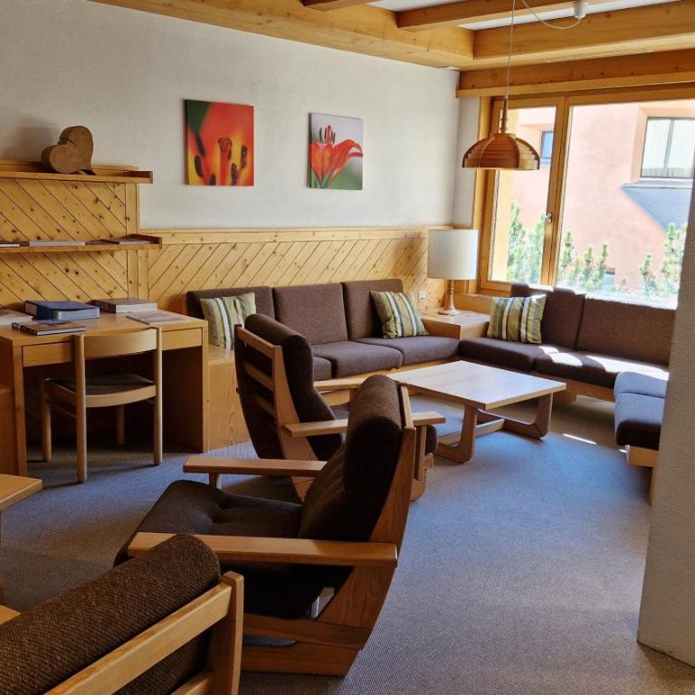 Aparthotel Chesa Bellaval - Apartment mit Seeblick - 24