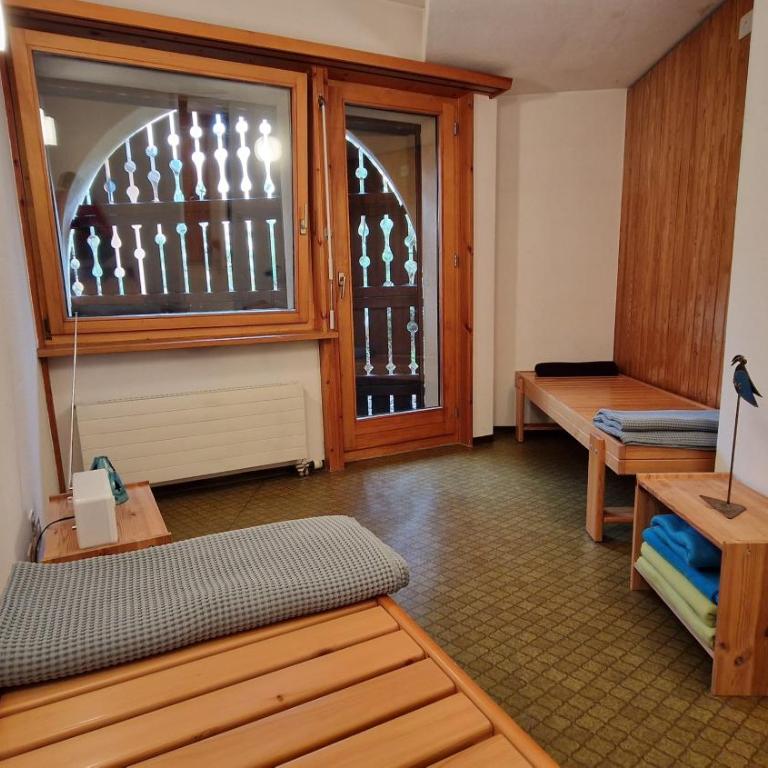 Aparthotel Chesa Bellaval - Apartment mit Seeblick - 32