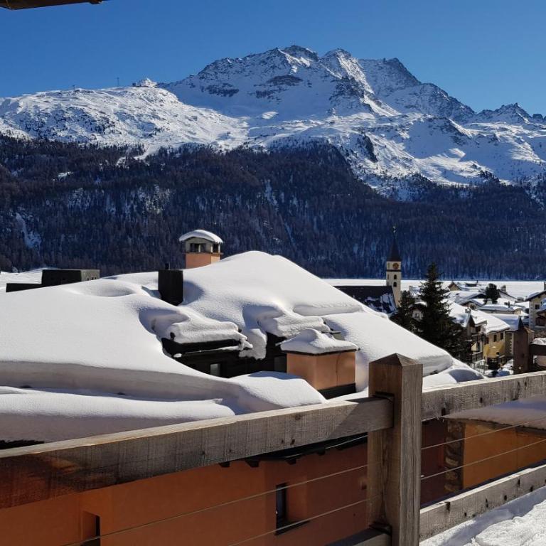 Aparthotel Chesa Bellaval - Apartment mit Seeblick - 45