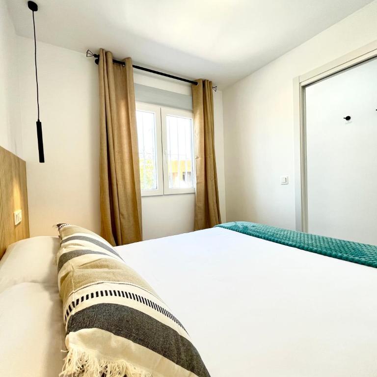 Perseo by Albir Proper Properties - One-Bedroom Apartment - 17