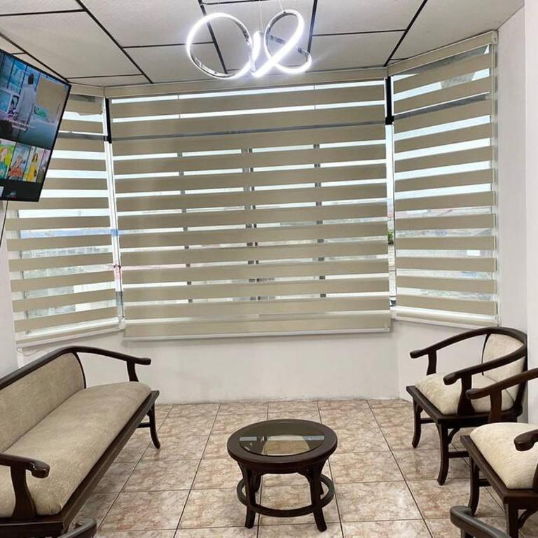 Moderno, grande, amplia vista, parqueo - Apartamento de 3 dormitorios - 50