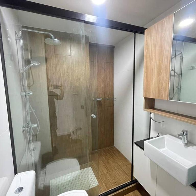 Dpto lujoso y moderno en zona empresarial - One-Bedroom Apartment - 16