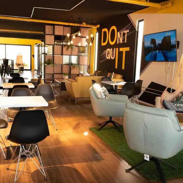 Dpto lujoso y moderno en zona empresarial - One-Bedroom Apartment - 17