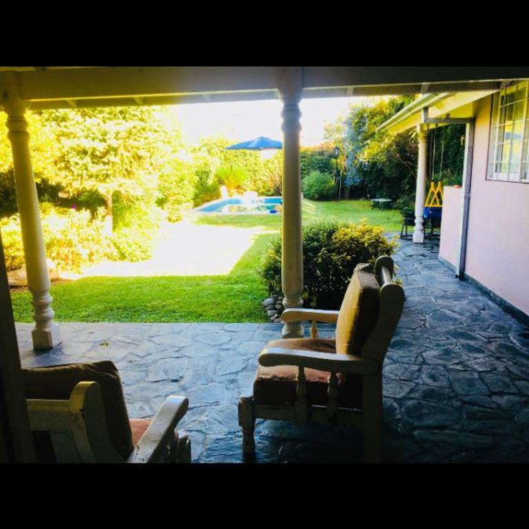 Espectacular casa c/piscina en Monte Grande - Three-Bedroom House - 3